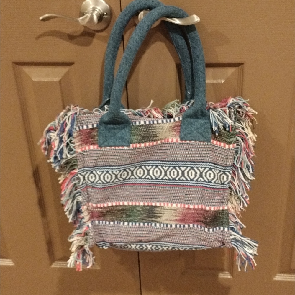 NWT! Woman's tote - Picture 2 of 4